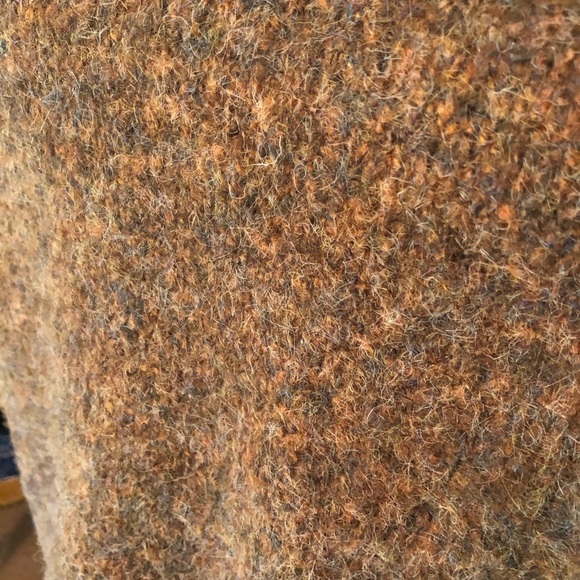 Olive green gold color v neck sweater - Picture 7 of 9